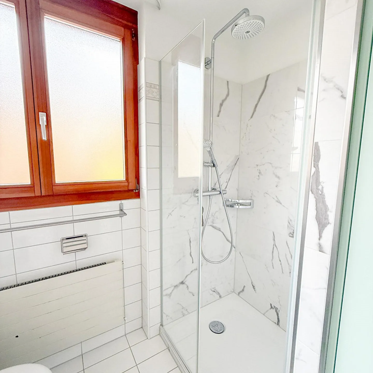 6.5-Zimmer Doppelhaushälfte in zentraler Lage von Therwil - Foto 13 von 19