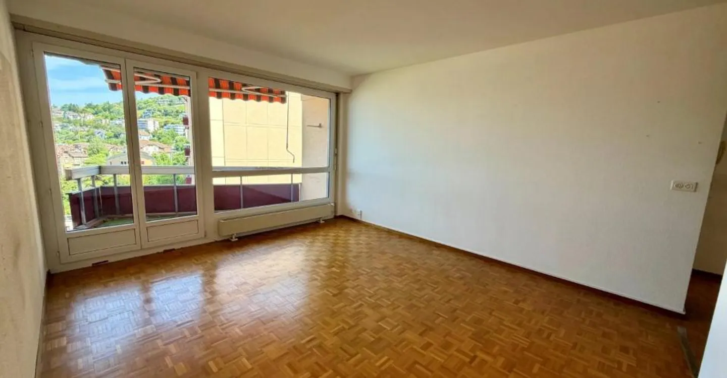 Nice 2.5 room apartment to renovate with lake view - Photo 3 of 9