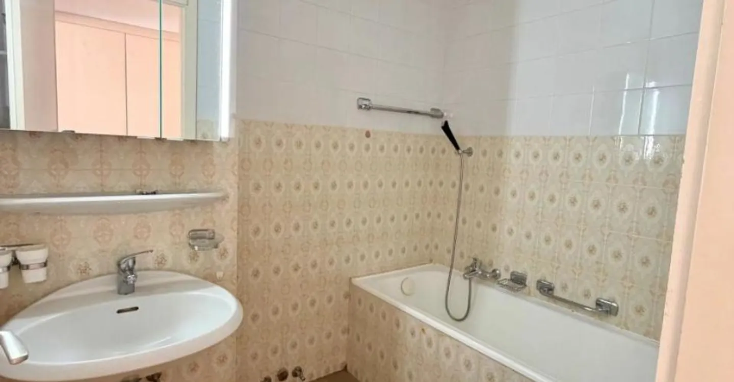 Nice 2.5 room apartment to renovate with lake view - Photo 6 of 9