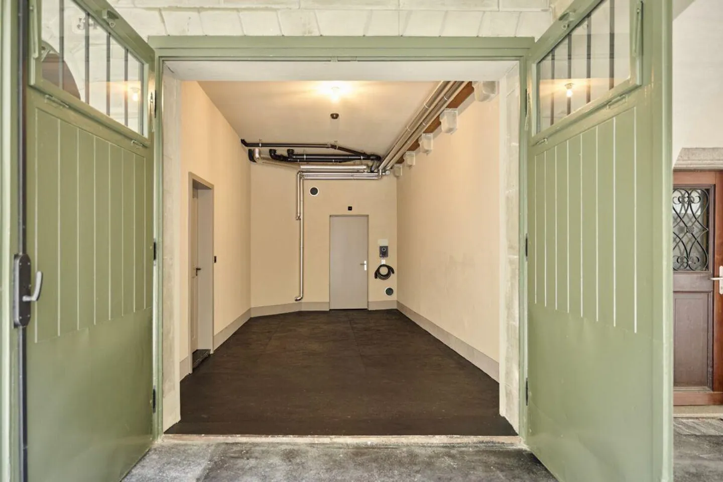 Renovated Historic Gem for Rent - Photo 6 of 6
