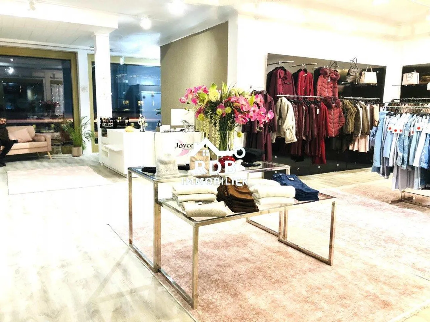 Locale commerciale disponibile immediatamente a Sion Bahnhofshof - Foto 1 di 6