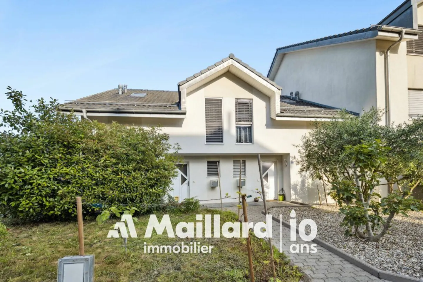 Yverdon - Villa affascinante con 5,5 stanze, zona tranquilla - Foto 1 di 15