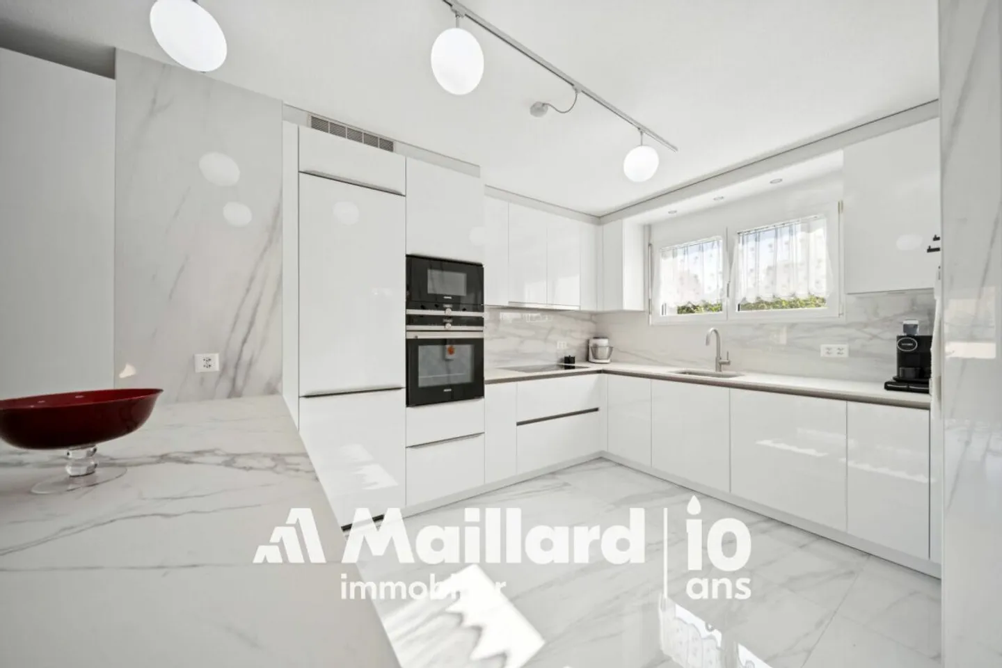 Yverdon - Villa affascinante con 5,5 stanze, zona tranquilla - Foto 4 di 15