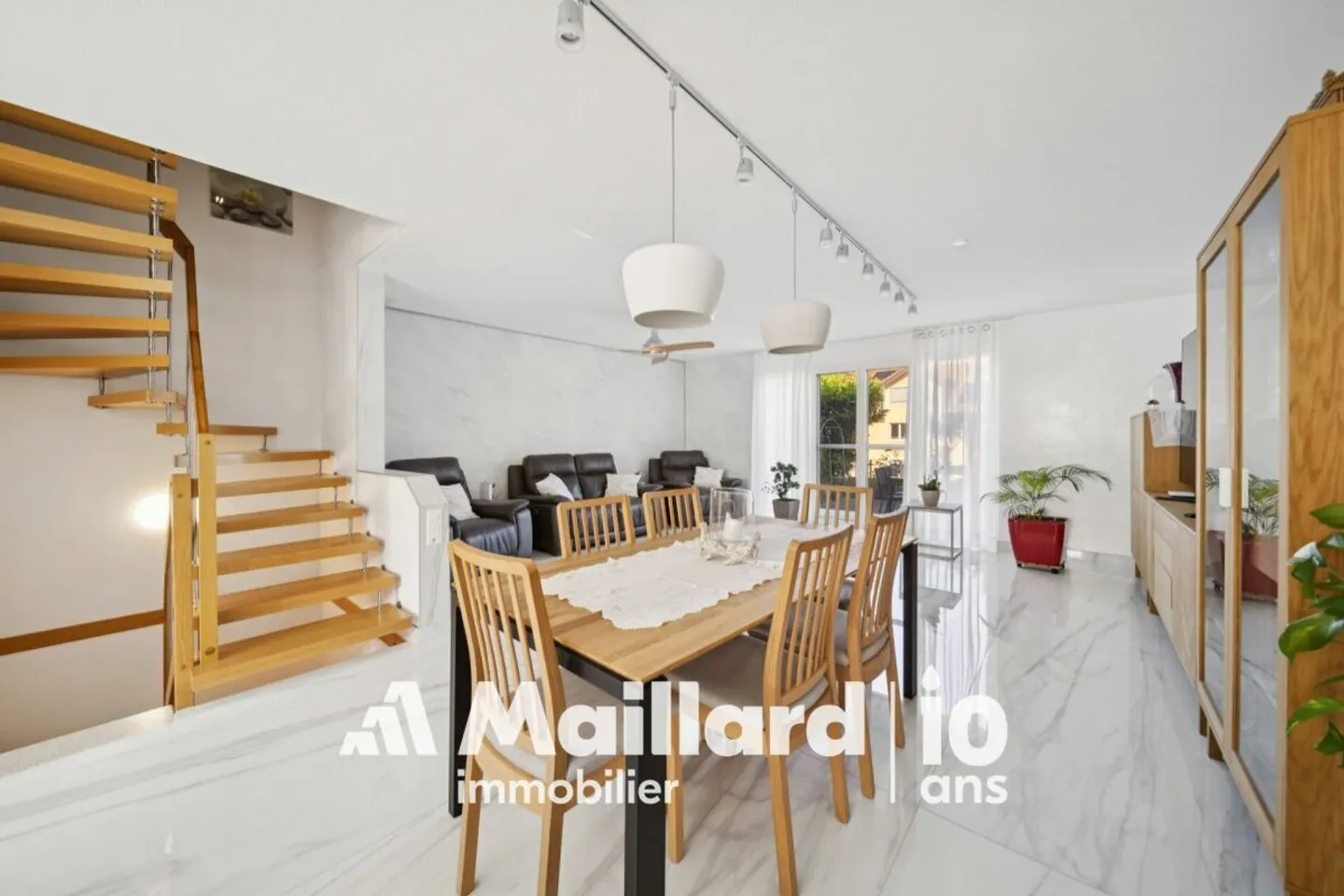 Yverdon - Villa affascinante con 5,5 stanze, zona tranquilla - Foto 5 di 15