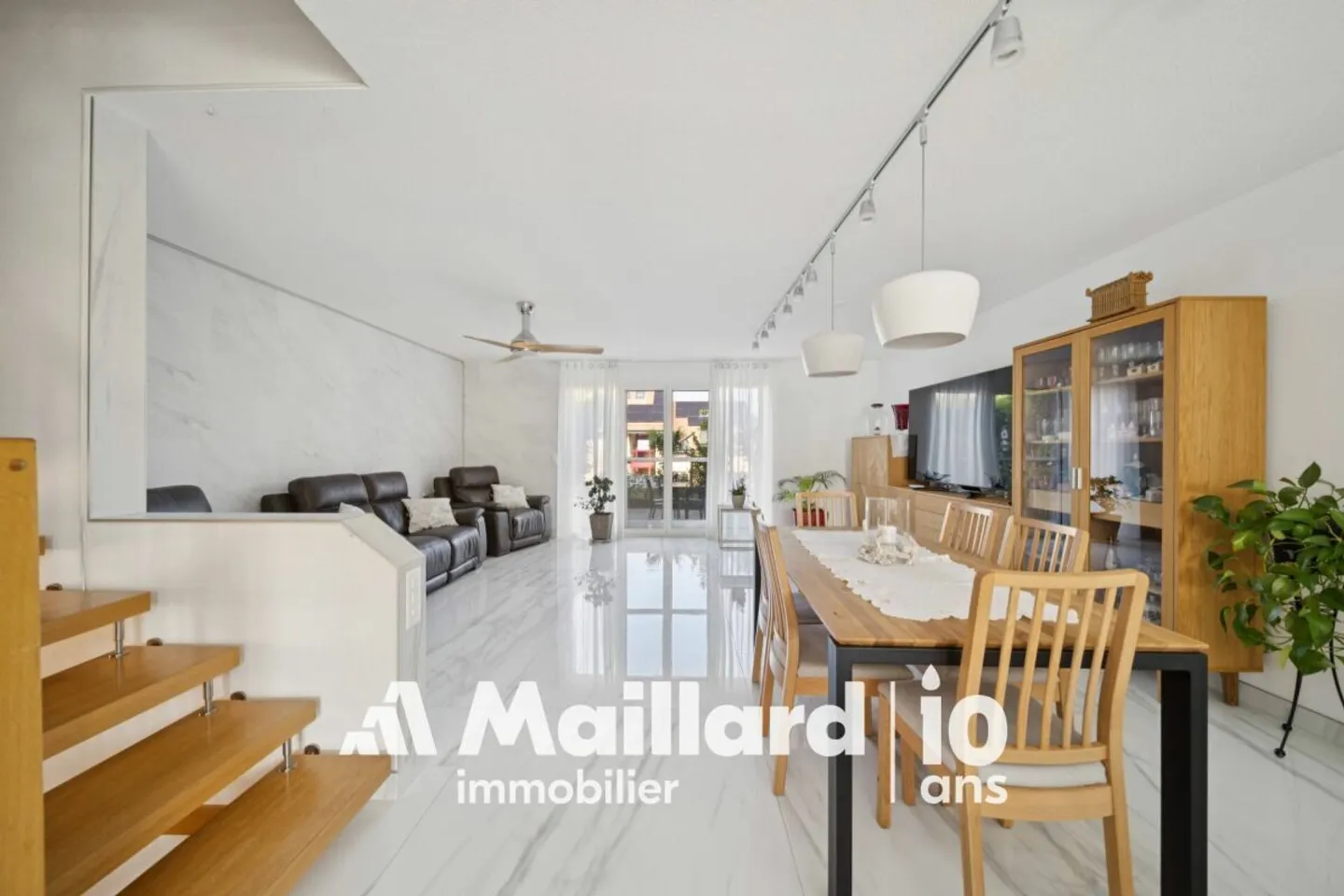 Yverdon - Villa affascinante con 5,5 stanze, zona tranquilla - Foto 6 di 15