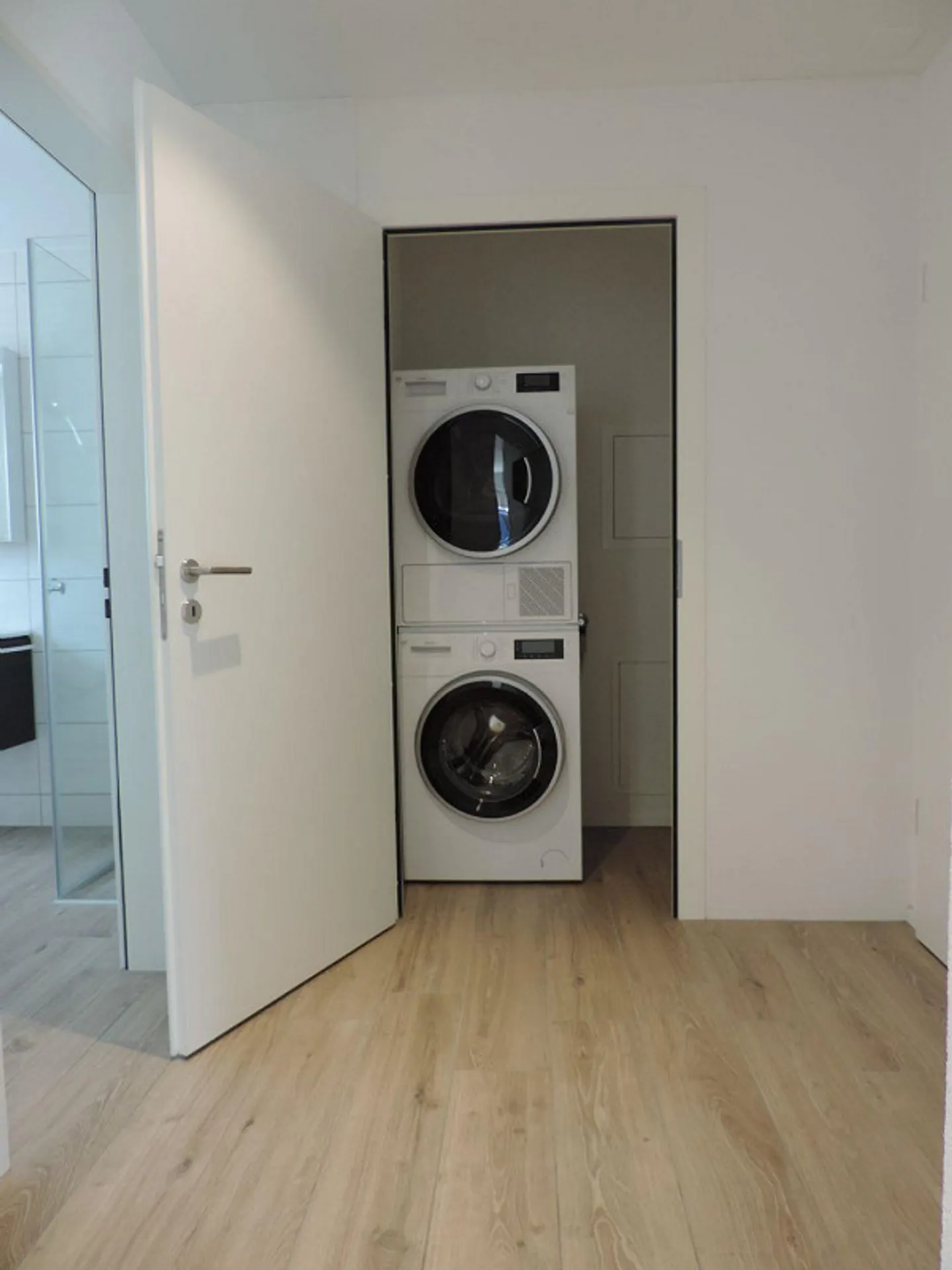 Neue Wohnung, neues Glück ! - Foto 8 von 10
