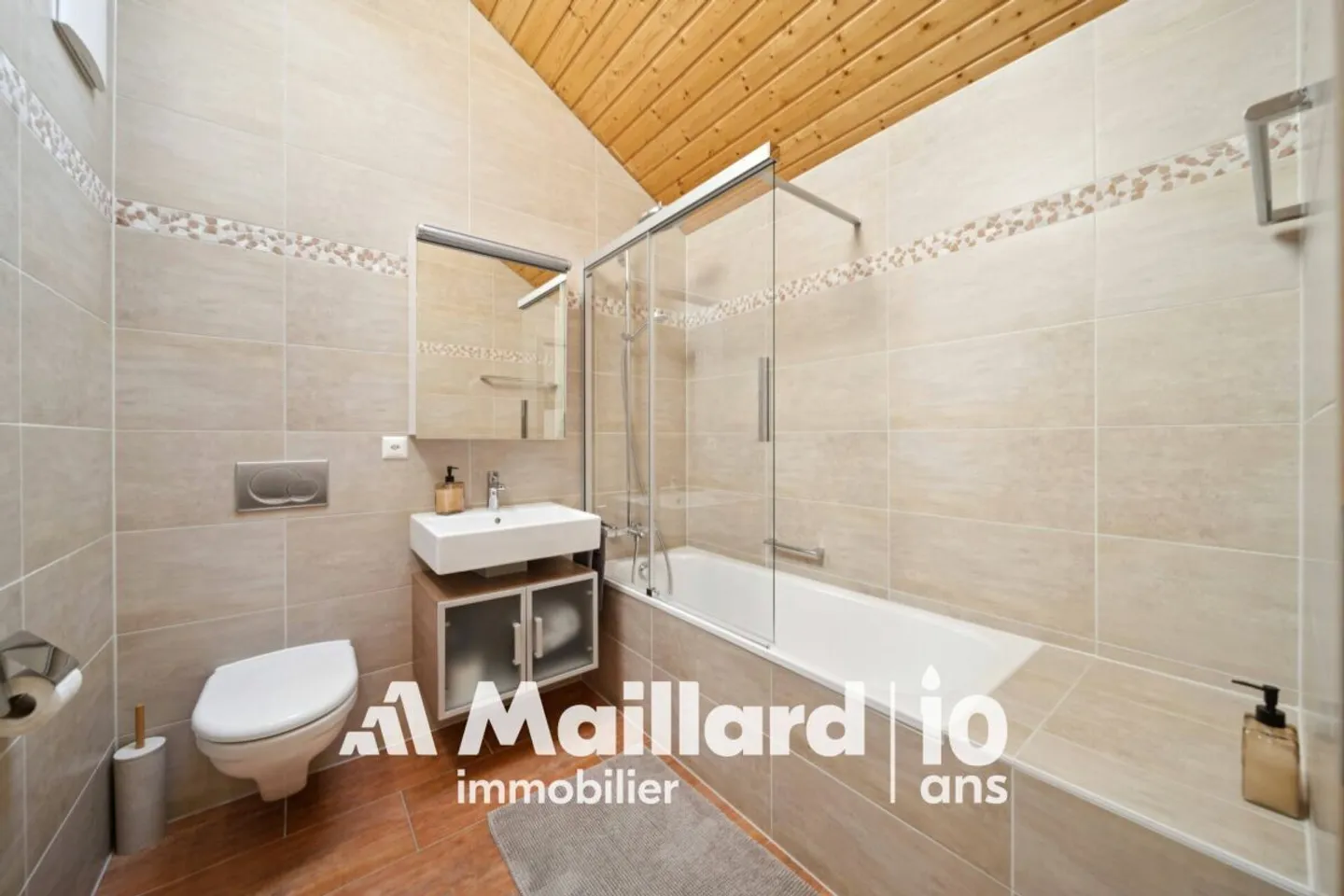 Yverdon - Villa affascinante con 5,5 stanze, zona tranquilla - Foto 9 di 15