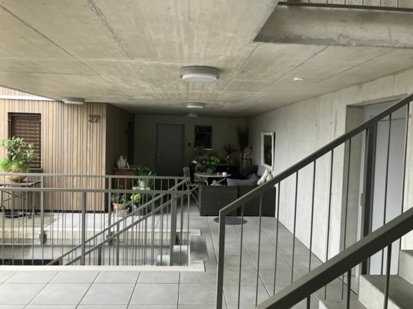 «LICHTDURCHFLUTETE TERRASSENWOHNUNG» - Foto 3 von 10