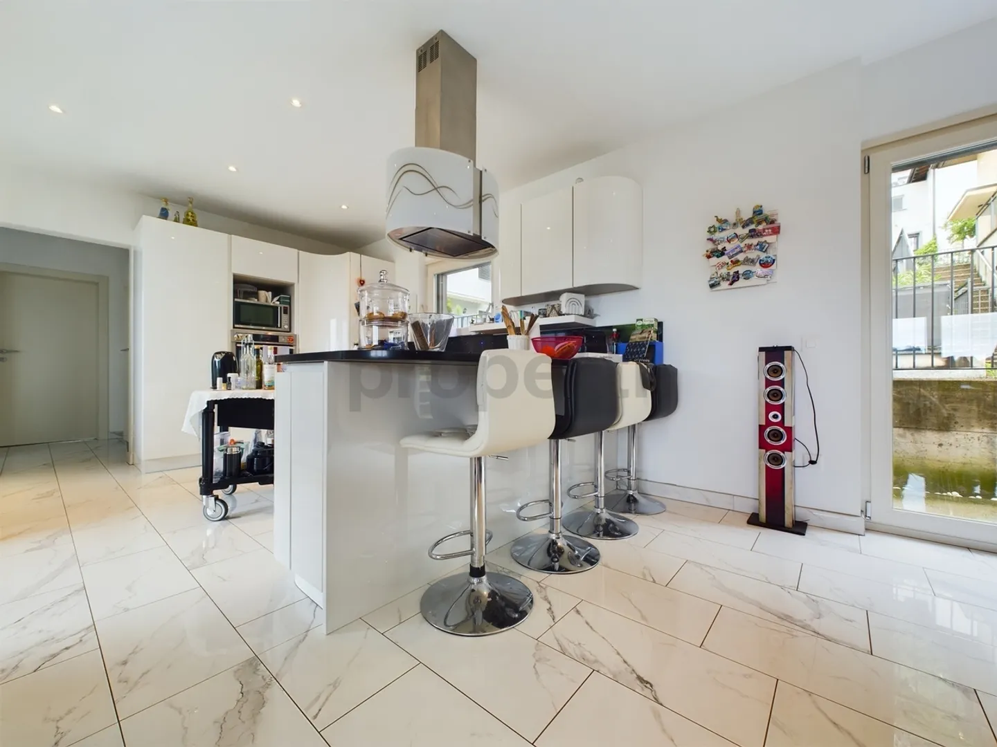 Moderna villa indipendente di 4,5 locali a Mendrisio - Foto 2 di 9