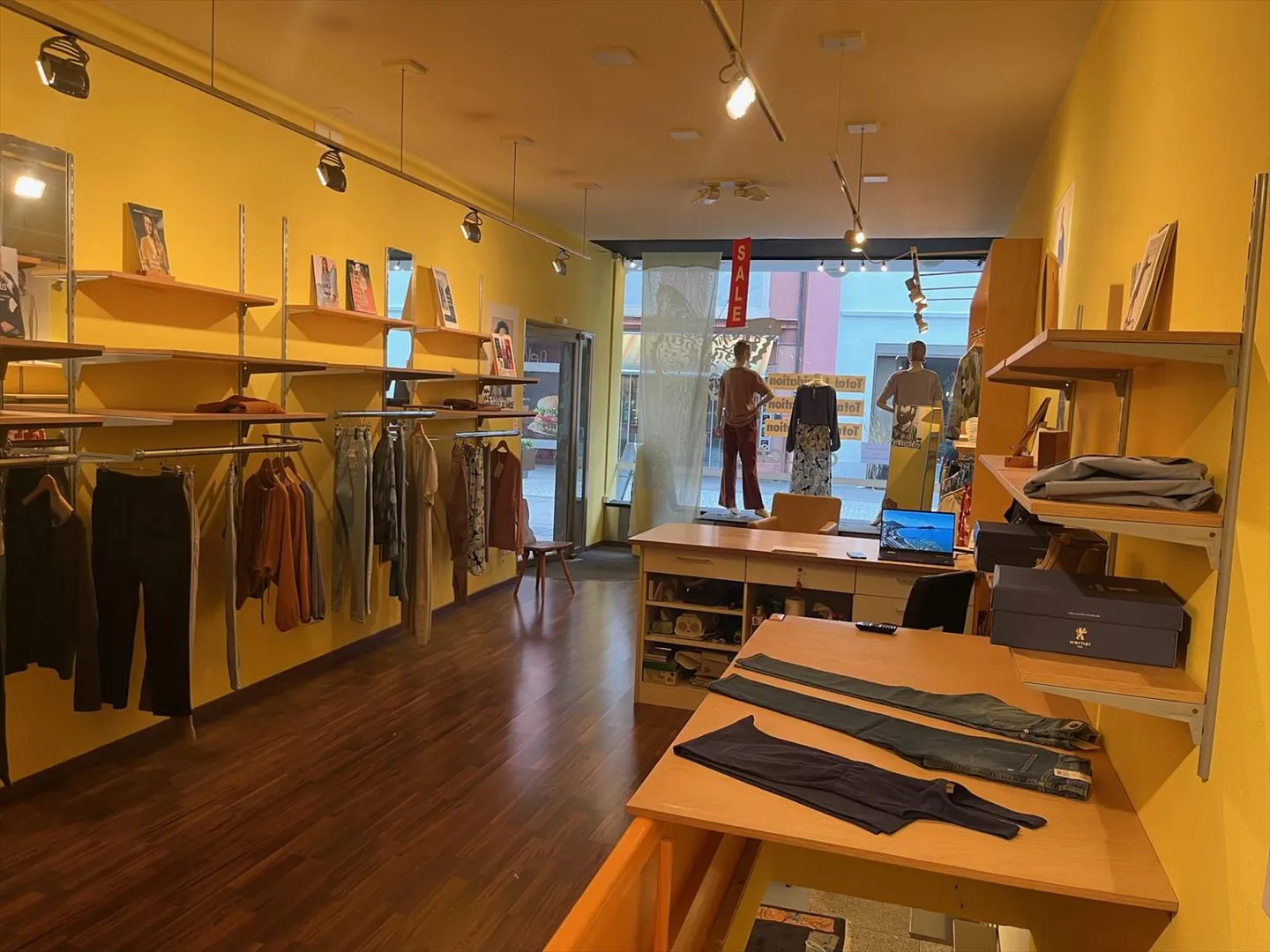 Commercial space in the pedestrian zone - Photo 1 of 3