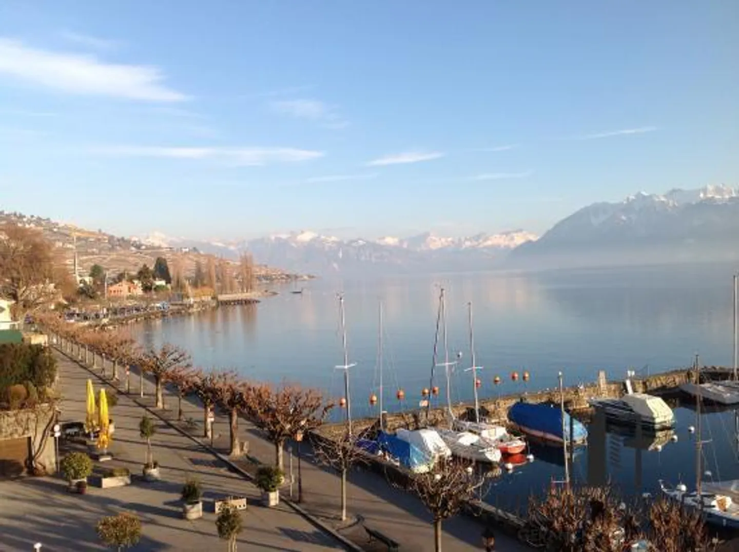 A 2 passi dal lago a Lutry!! Bel appartamento di 2 stanze - Foto 1 di 8