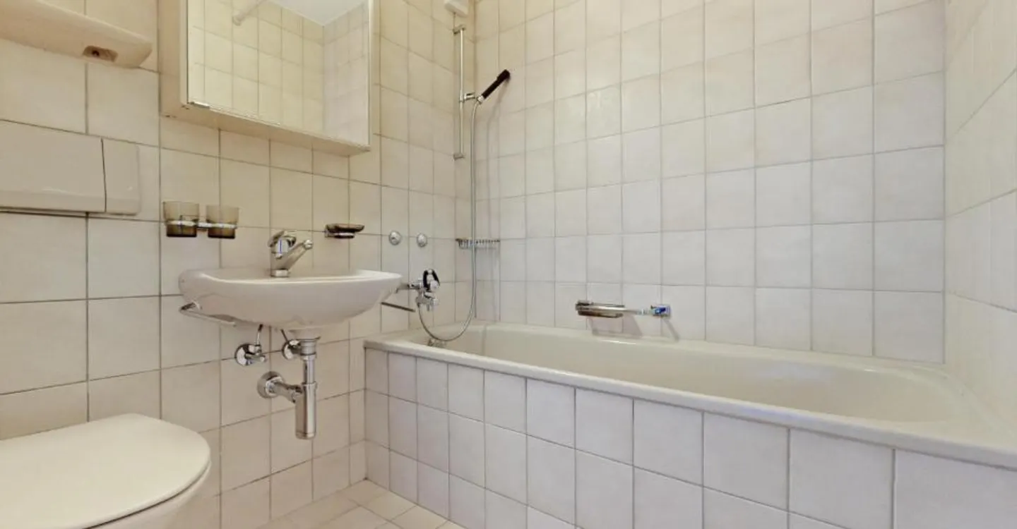 Charmante Wohnung mit Cheminée - Foto 7 von 7