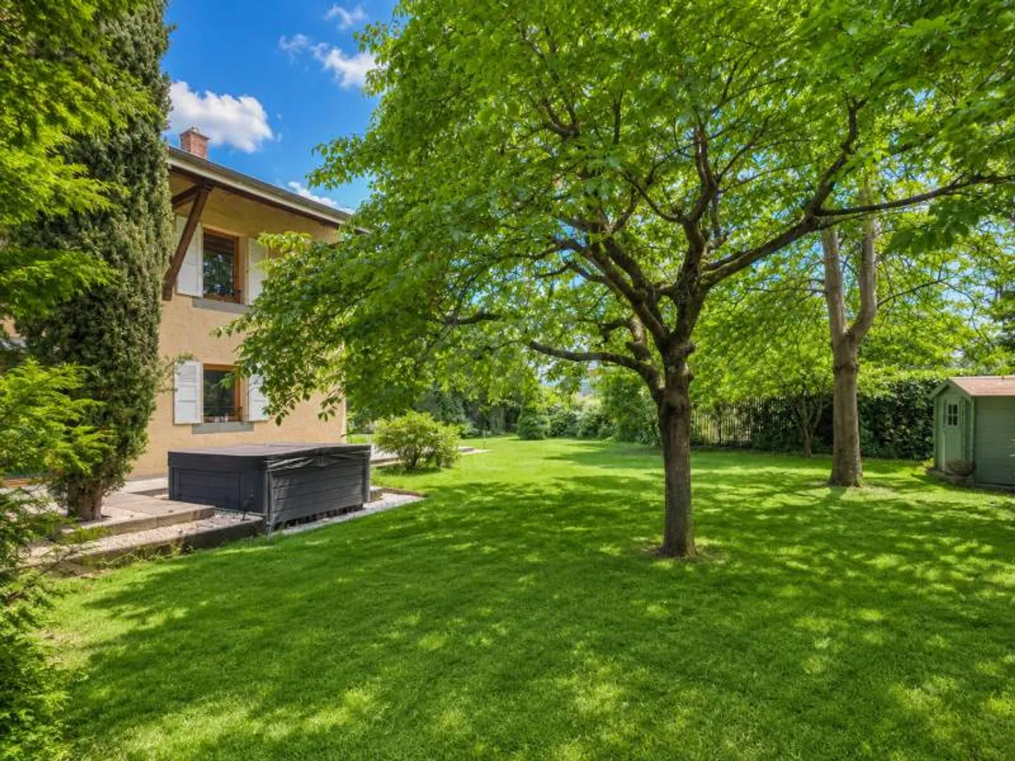 Villa Charmante à Aire-la-Ville - Photo 2 sur 12
