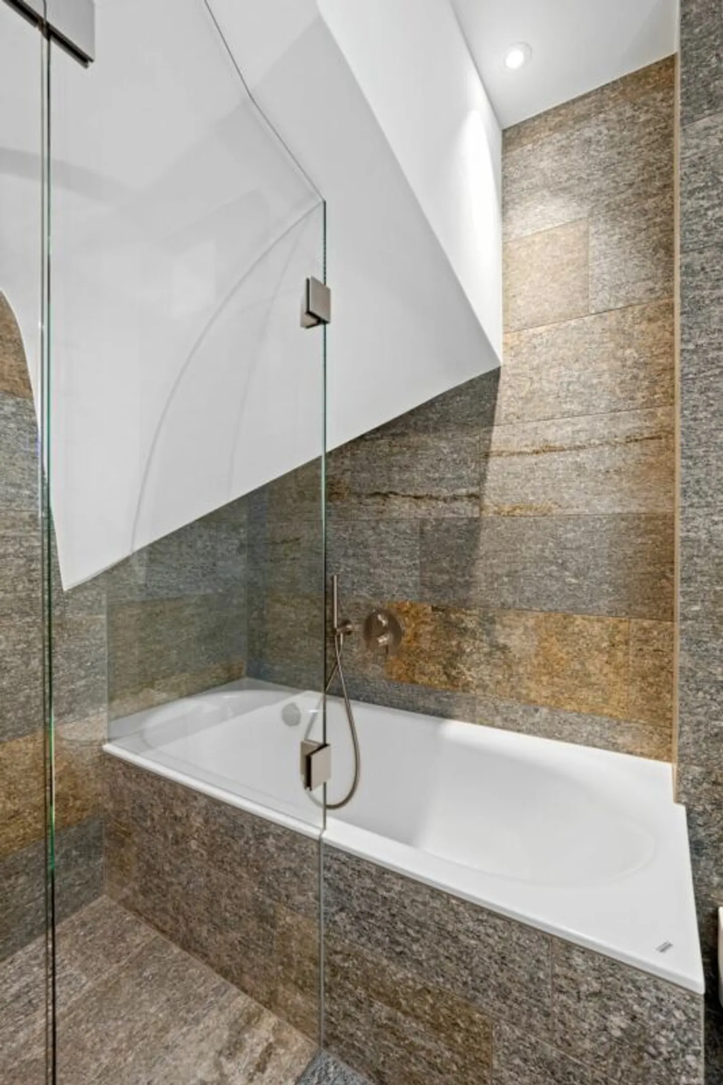 Apartment Suot Cruscheda No. 2 - Pontresina (Annual Rent) - Photo 16 of 35