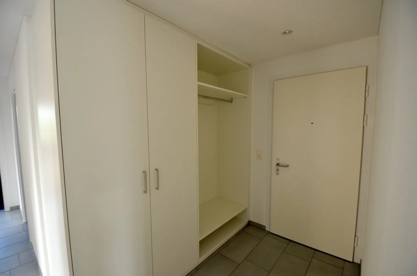 4.5 Room Minergie Apartment, own washing machine/dryer/comfort ventilation - Photo 8 of 11