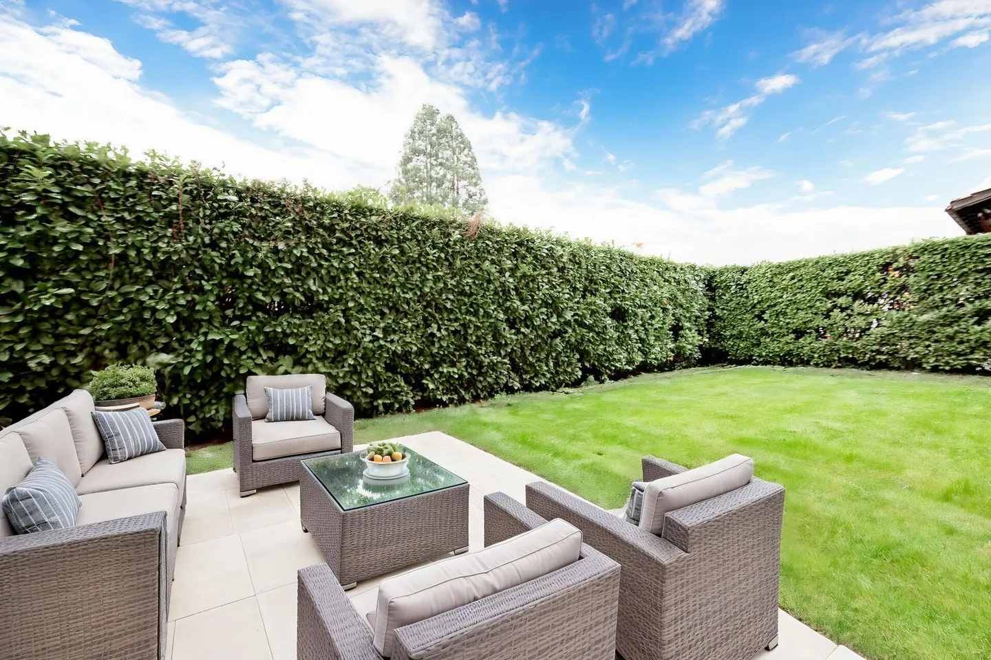 Stunning duplex flat with private garden - Foto 4 di 11