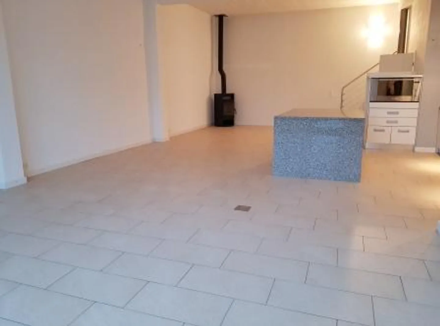 Casa a schiera di 4 camere tipo loft - Foto 3 di 5