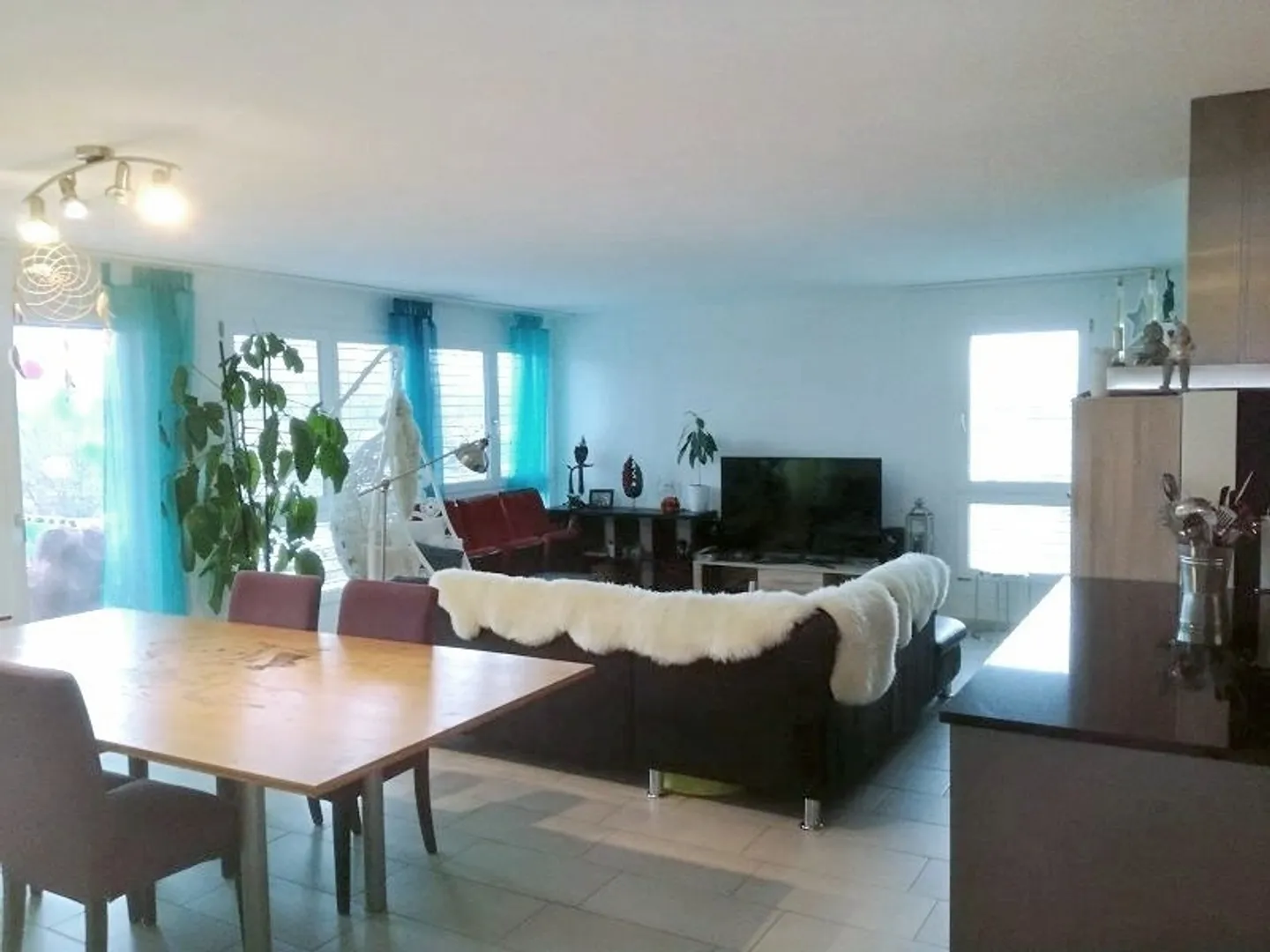 4.5 Room Minergie Apartment, own washing machine/dryer/comfort ventilation - Photo 2 of 11