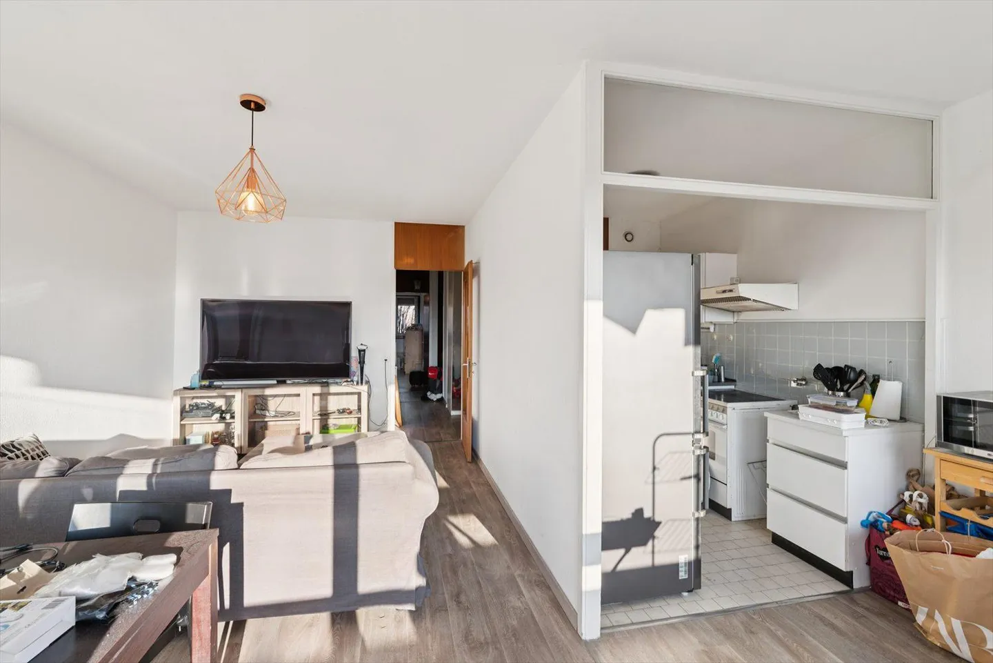 En exclusivité - Appartement traversant de 4 pièces avec balcon - Grand-Lancy - Photo 3 sur 9