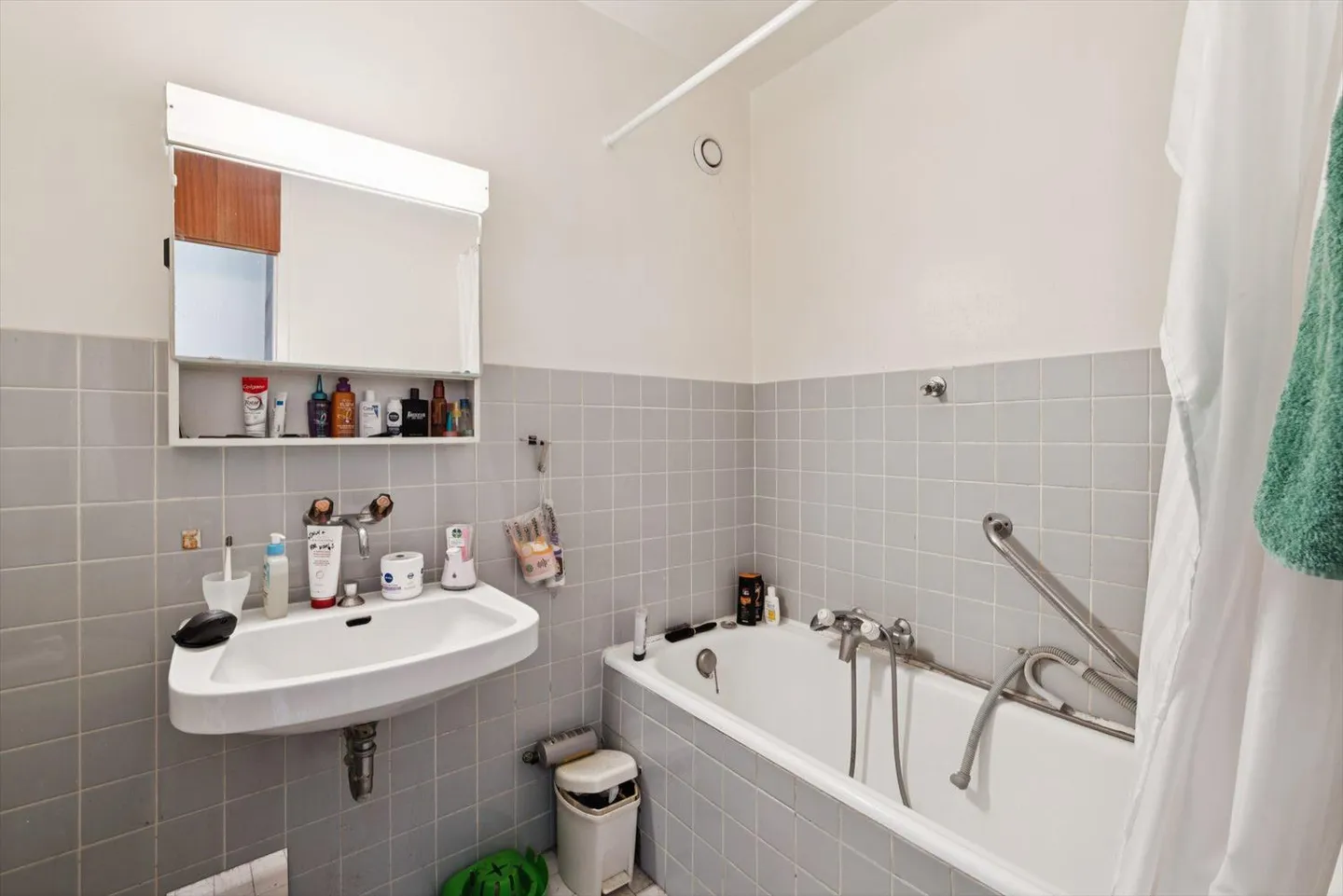 En exclusivité - Appartement traversant de 4 pièces avec balcon - Grand-Lancy - Photo 7 sur 9