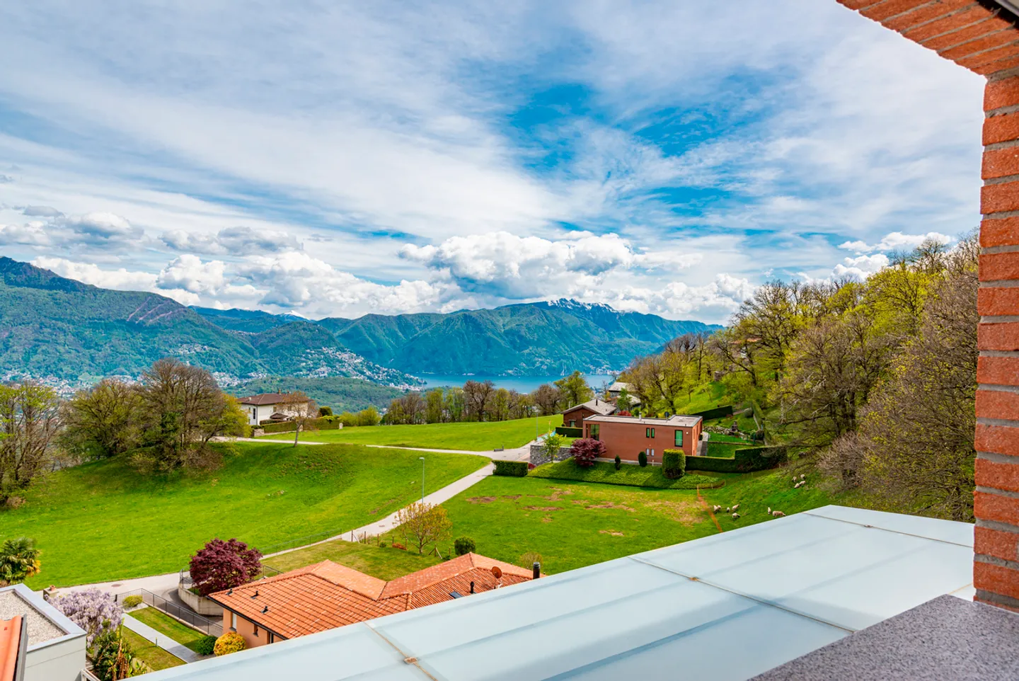 Moderno duplex con fantastica vista panoramica sul lago - Foto 16 di 17