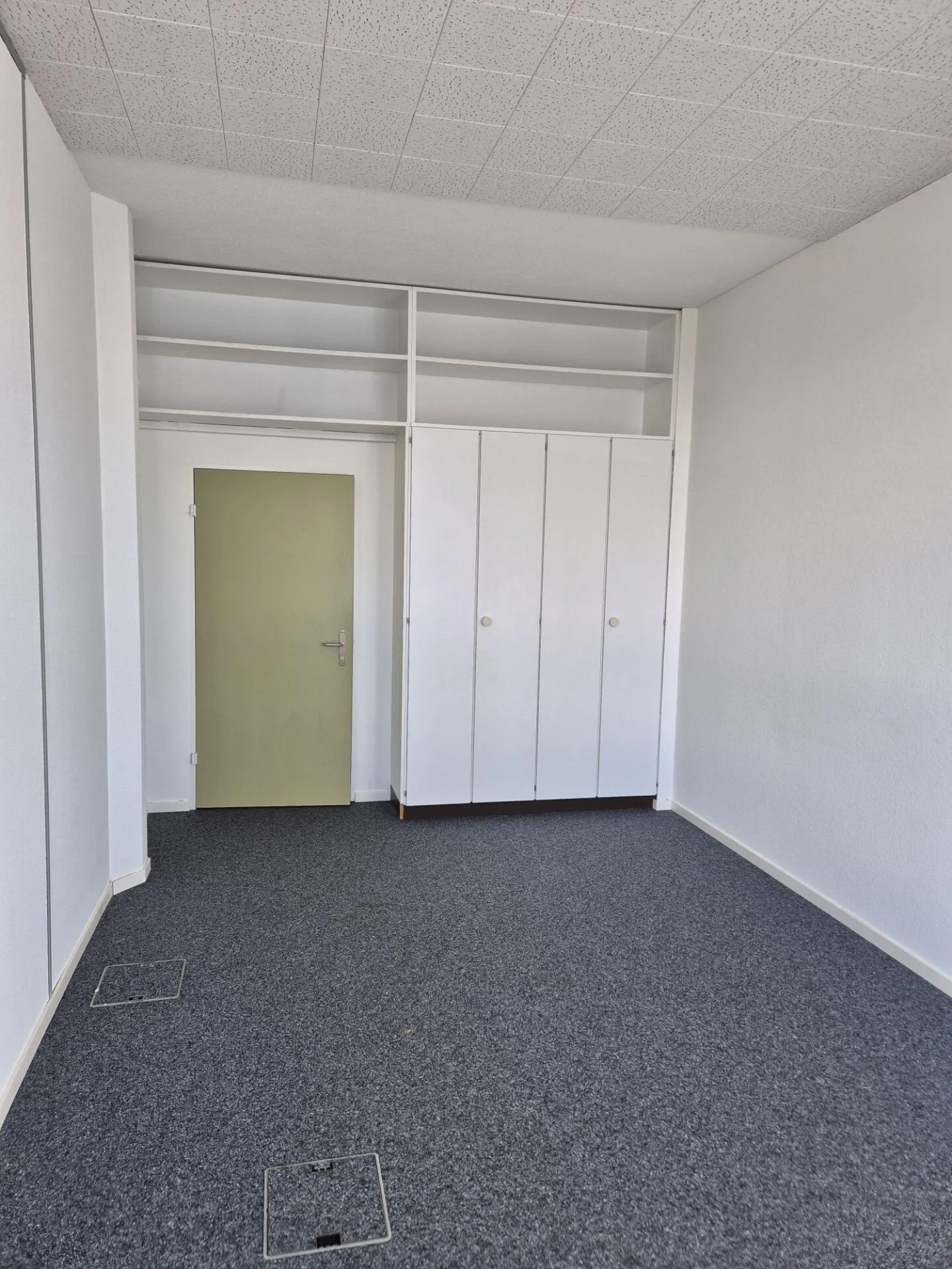 Beautiful office in the Buss-Areal Pratteln - 19 m² on the 3rd floor of the main building - Photo 3 of 5