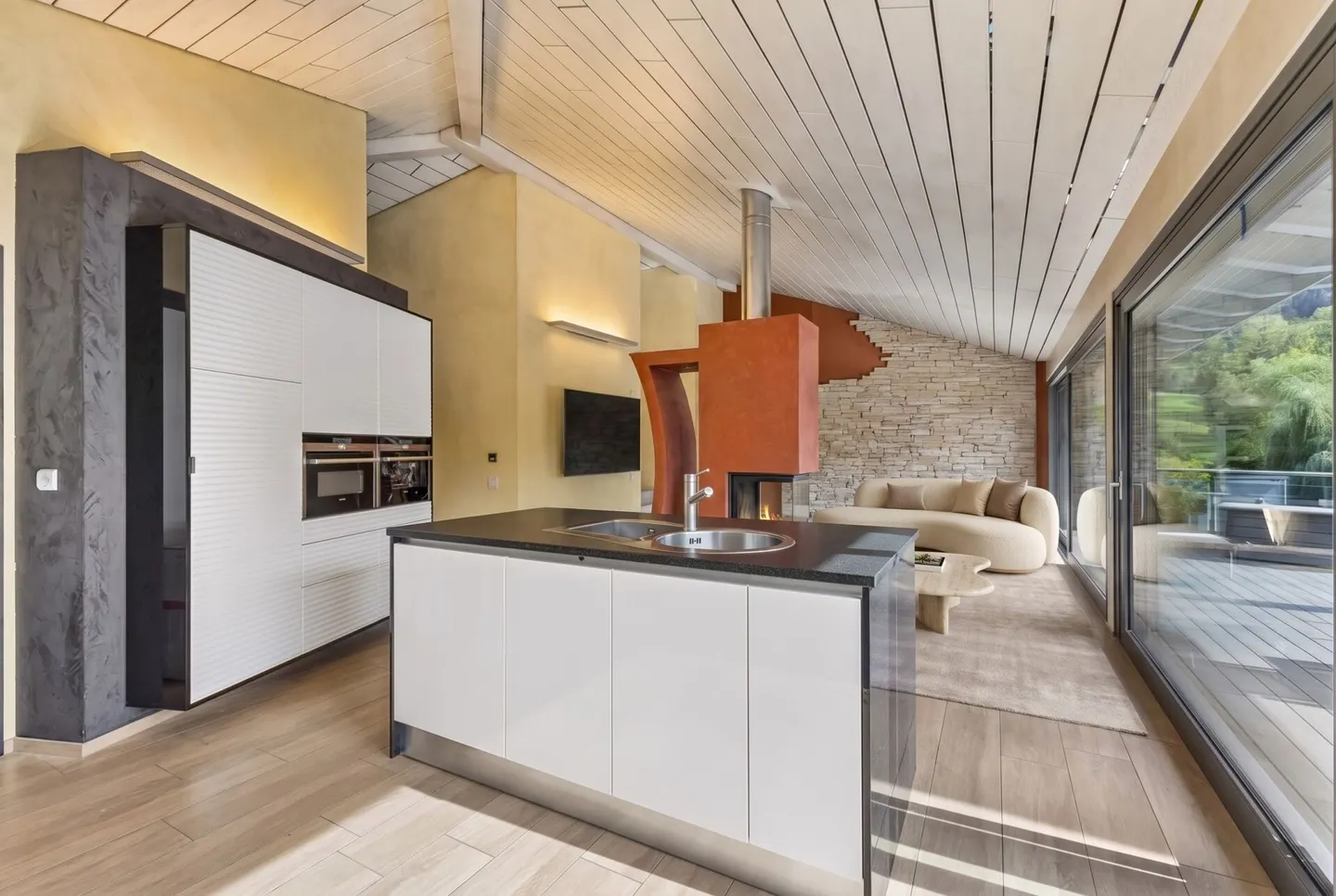 Une magnifique villa de style méditerranéen avec deux unités résidentielles. - Photo 5 sur 18