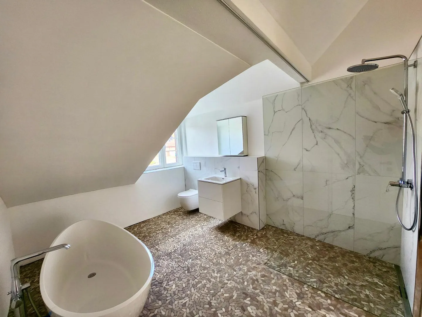 5.5 Room Semi-Detached House in the Center of Thundorf - Photo 15 of 19