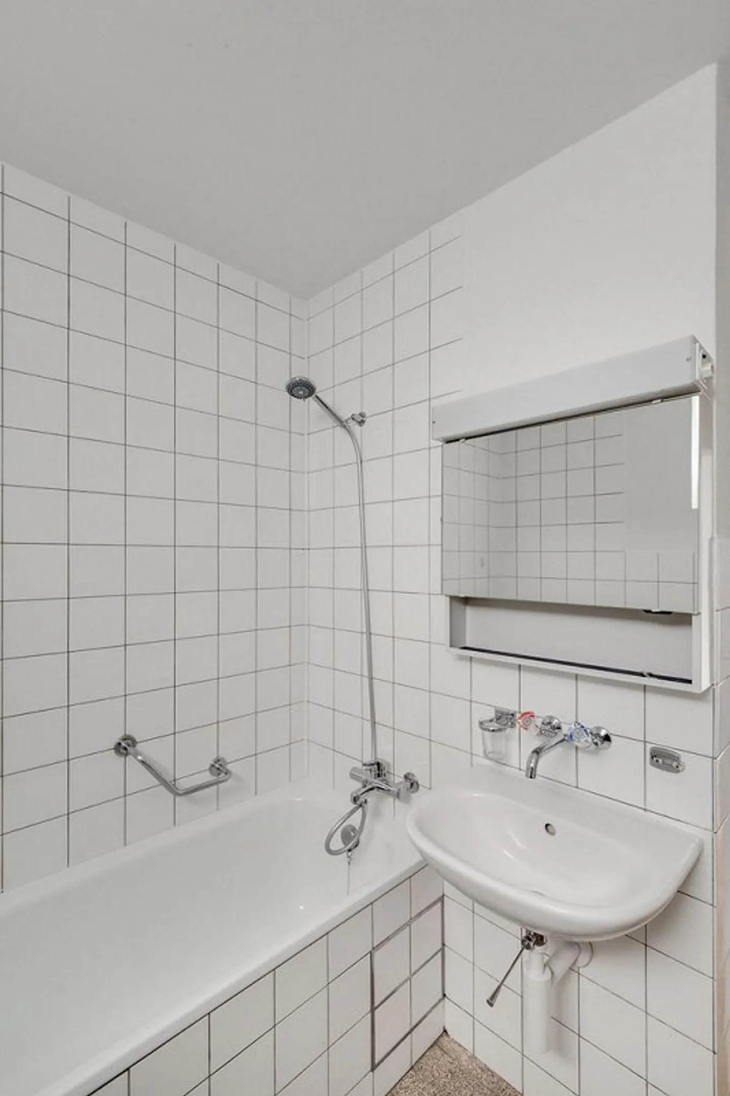 Central Location in Füllinsdorf - Photo 8 of 10