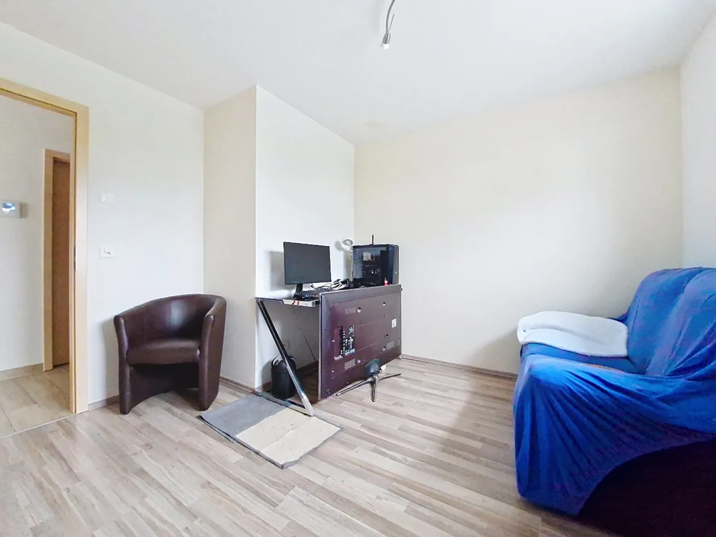 Sierre, appartamento 3,5 locali con terrazza di 23 m2 in un ambiente tranquillo - Foto 9 di 16