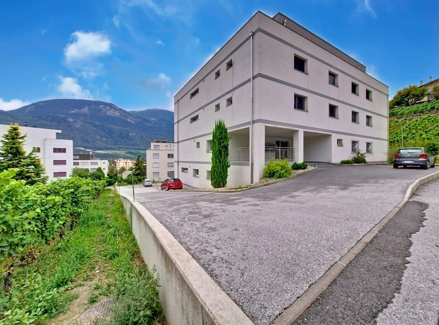 Sierre, appartamento 3,5 locali con terrazza di 23 m2 in un ambiente tranquillo - Foto 14 di 16