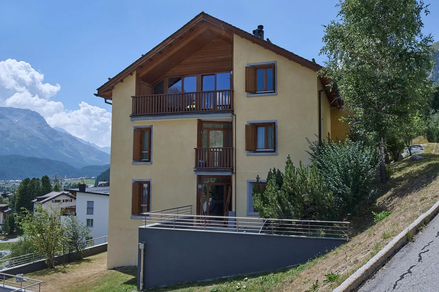 Stilvolle 3.5-Zimmer Wohnung in Samedan - Foto 12 von 13