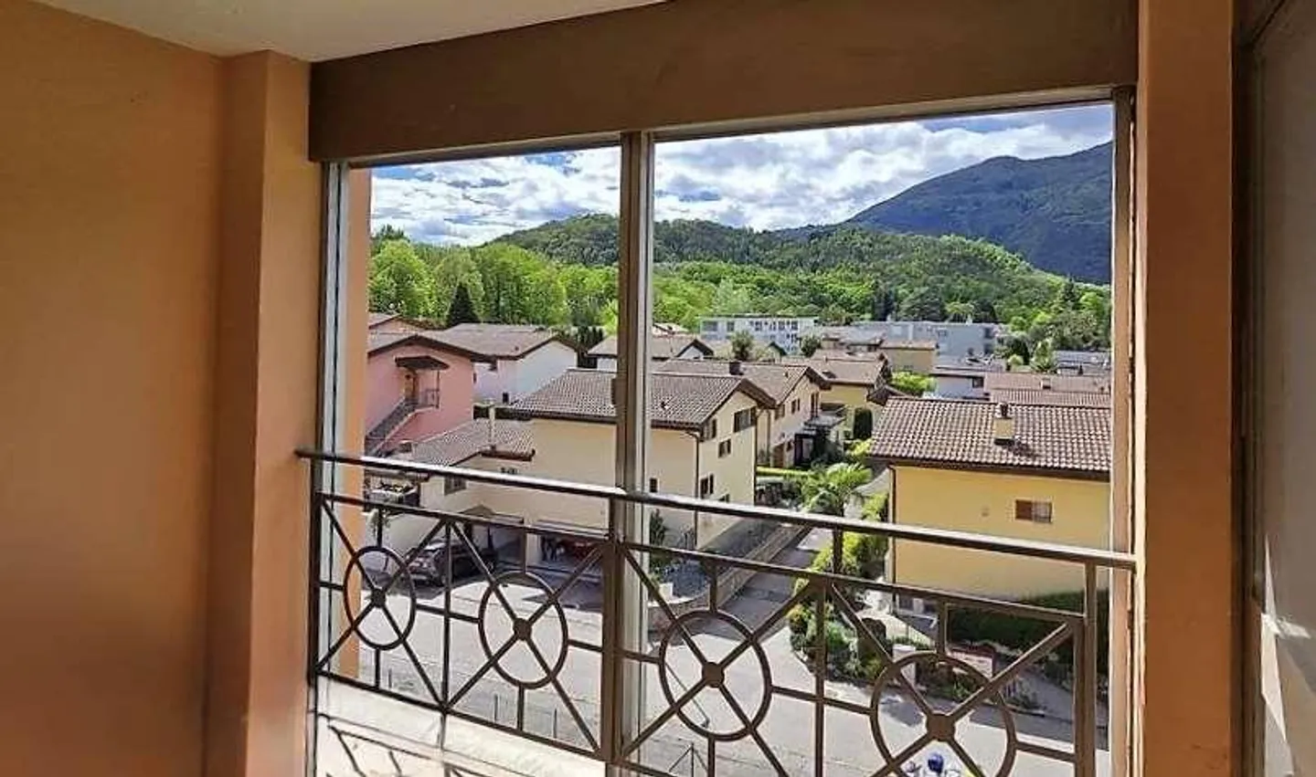 Appartement, 3,5 pièces avec vue dégagée et cheminée à Ponte Capriasca - Photo 1 sur 5