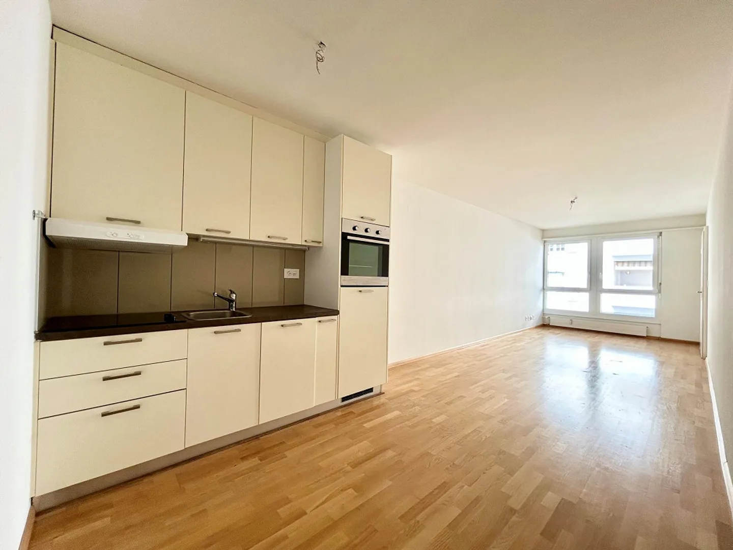 Modern und hell - Direkt am Rhein! 2.5-Zimmerwohnung 45m2 - Photo 2 of 8
