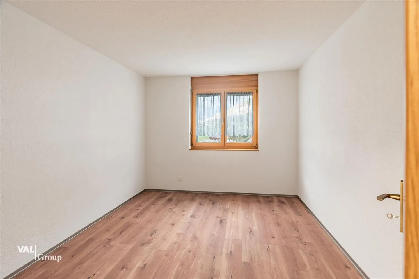Grosszügige 5.5-Zimmerwohnung mit Balkon, Bergsicht und hoher Wohnqualität in Ri - Foto 11 von 13