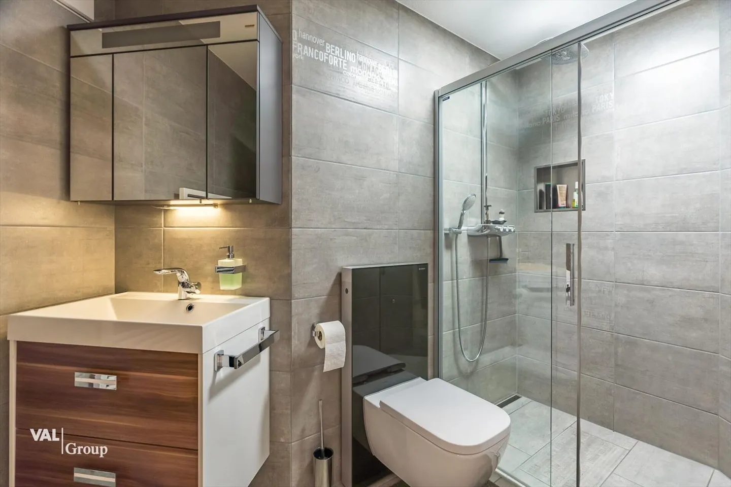 Grosszügige 5.5-Zimmerwohnung mit Balkon, Bergsicht und hoher Wohnqualität in Ri - Foto 13 von 13