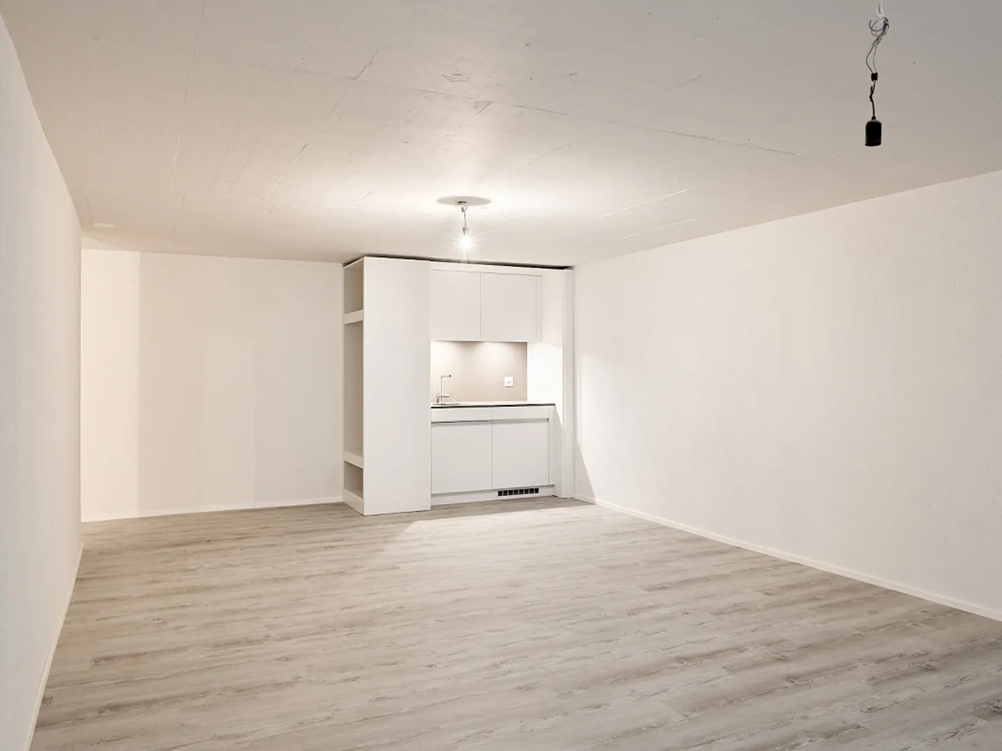 Hobby Room in Zurich-Albisrieden - Photo 1 of 2