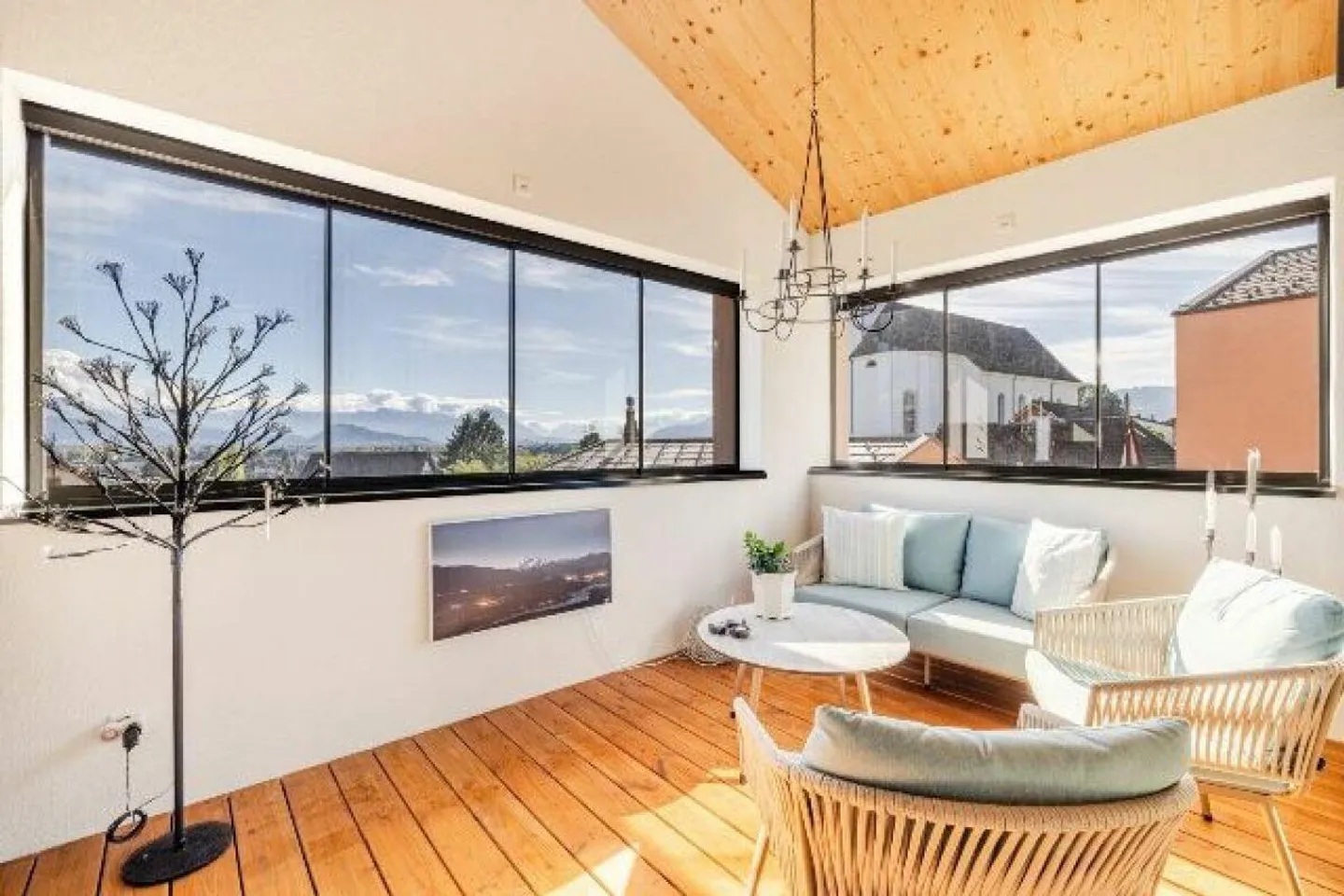 Casa unifamiliare funzionale in una posizione soleggiata e elevata nel Balgach fiscalmente vantaggioso - Foto 9 di 15