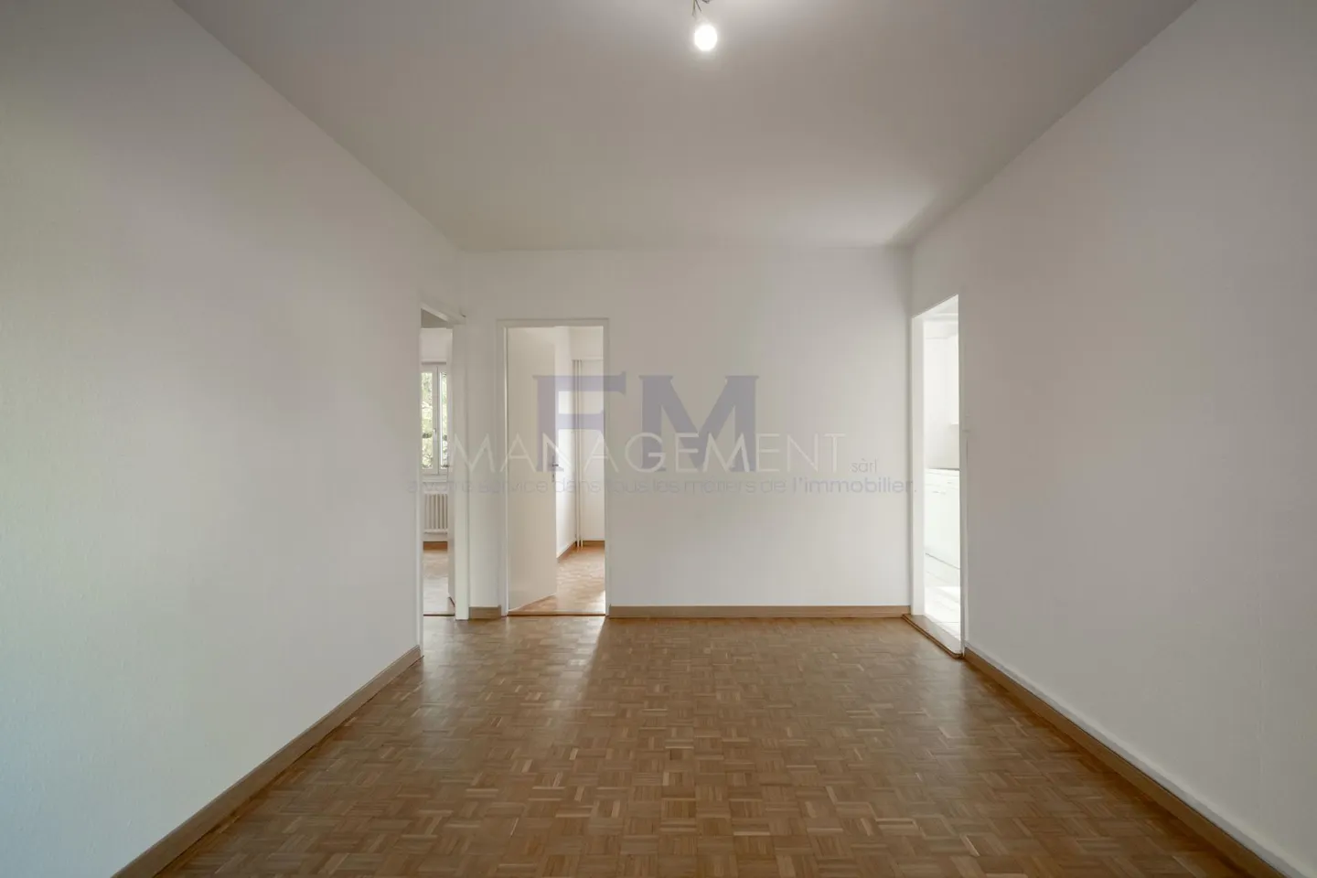Avenue Théodore-Vernes ? 4.5 rooms of approx. 66 m² on the 1st floor - Photo 3 of 17