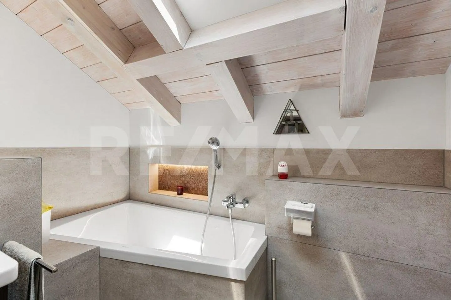 Appartamento 4.5 stanze moderno, tranquillo e nuovo con grande terrazza - Foto 8 di 10