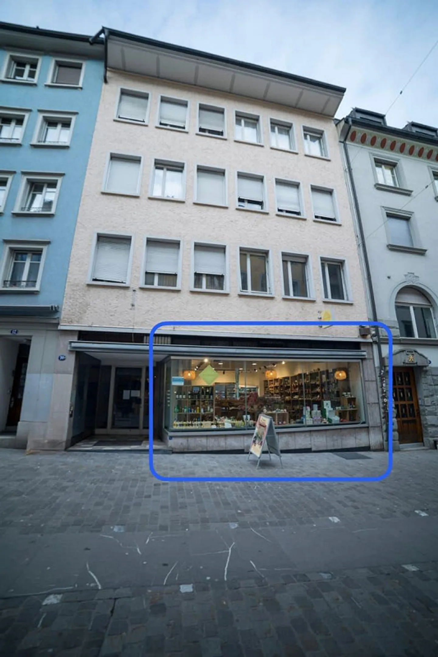 Retail Space / Commercial Space in Prime Location - Photo 1 of 6