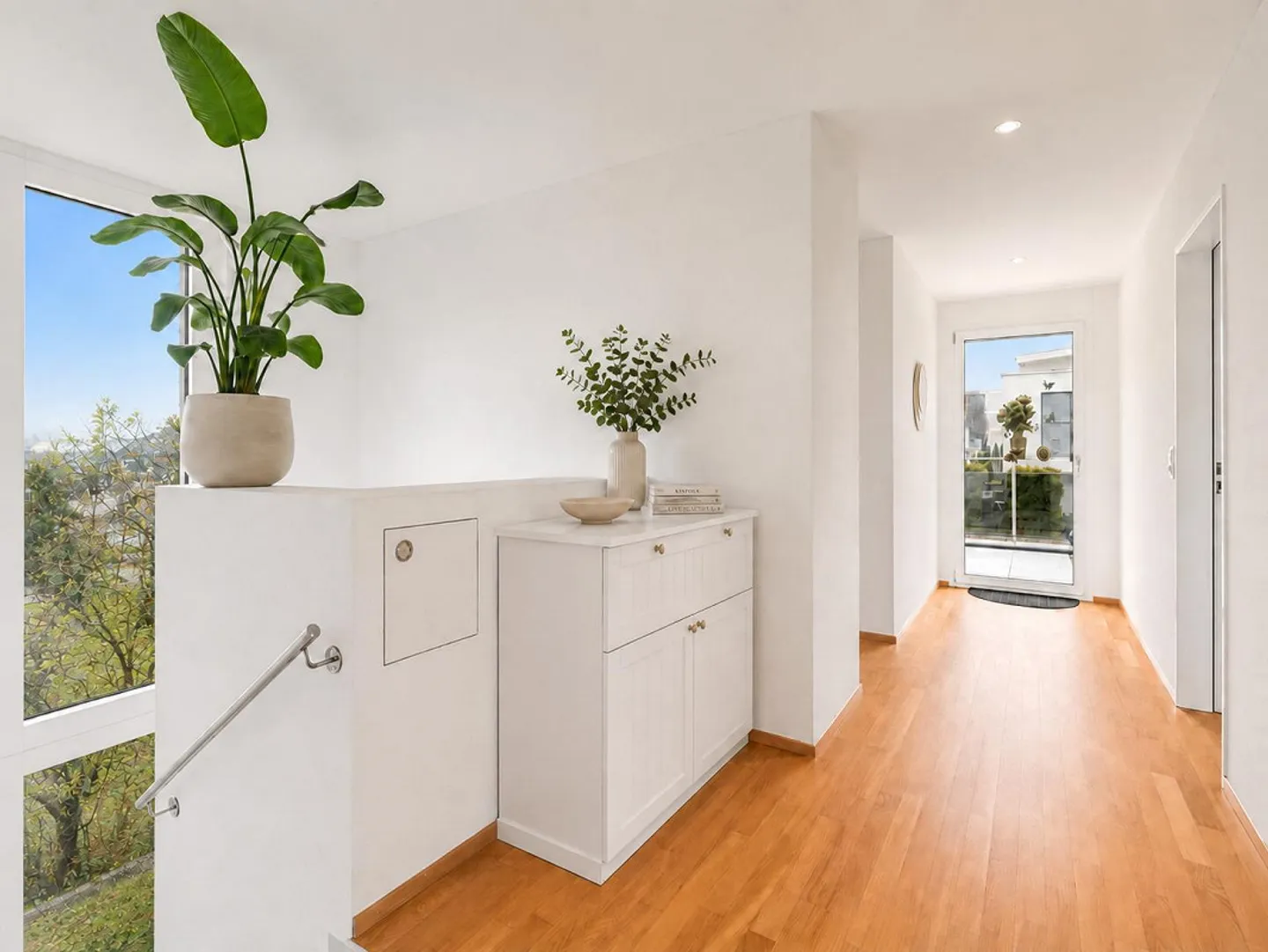 6.5-Room Single-Family House with Modern Technology and Alpine Panorama - Photo 6 of 9