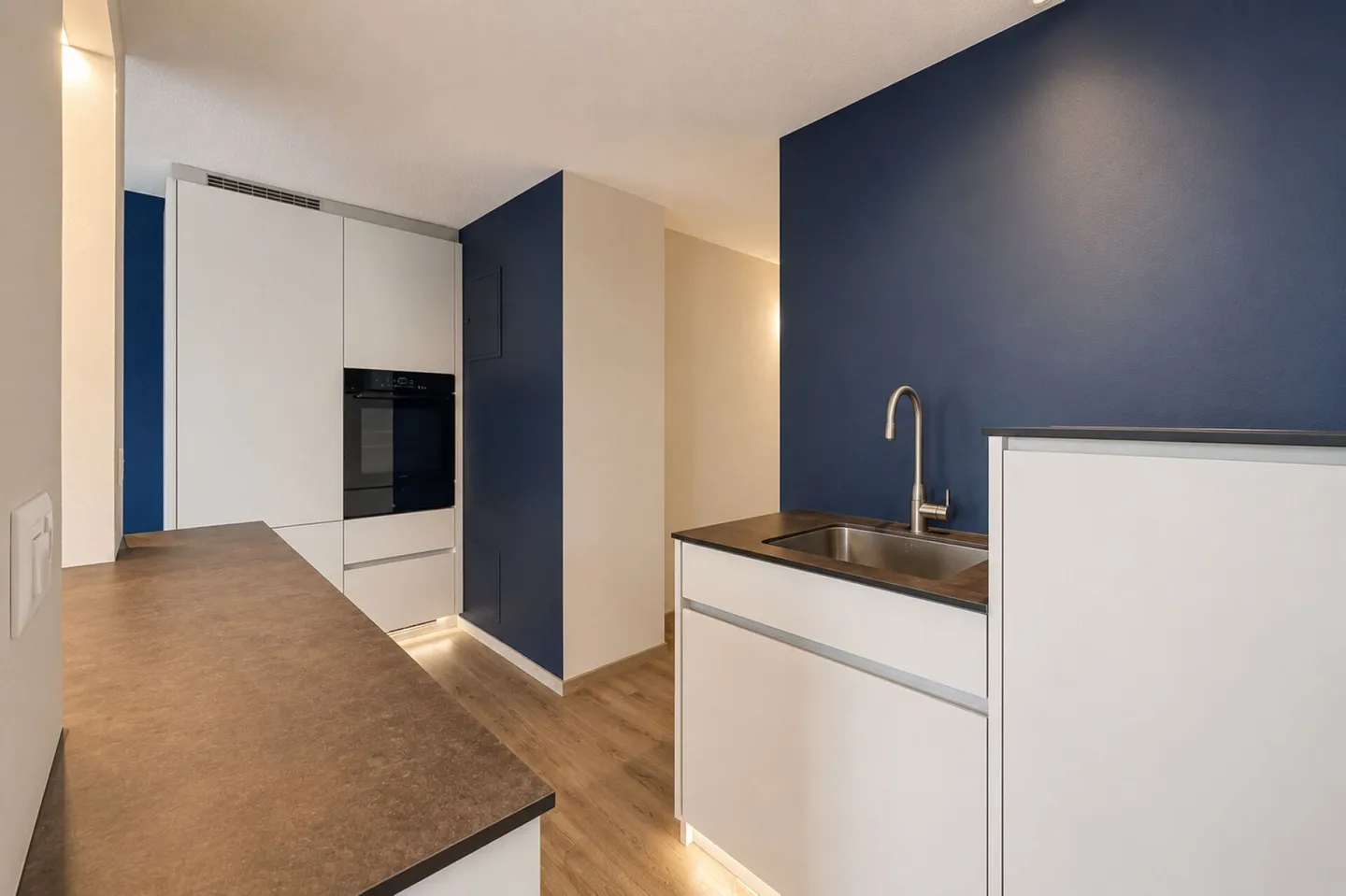 Vivre sous le toit - avec chaleur, style et vue - Photo 3 sur 13
