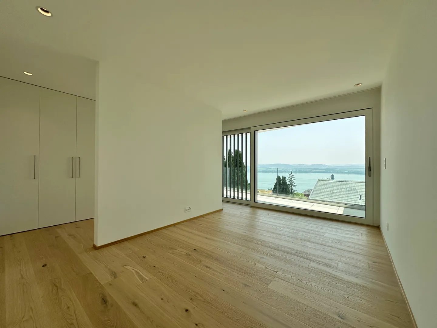 Exceptional Contemporary Villa - Photo 5 of 12