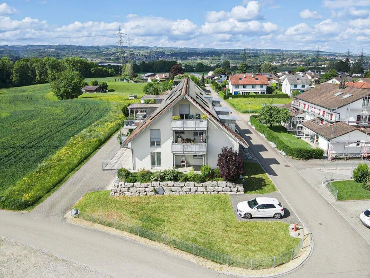 Living with a view of greenery - Well-maintained 4.5-room apartment in Kaisten AG - Photo 2 of 13