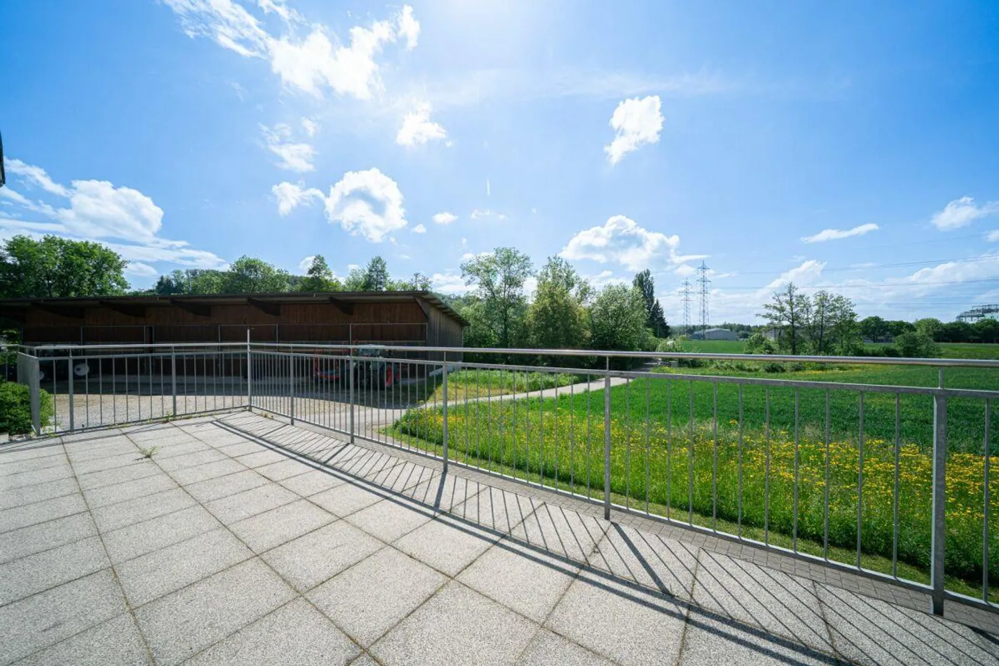 Living with a view of greenery - Well-maintained 4.5-room apartment in Kaisten AG - Photo 3 of 13