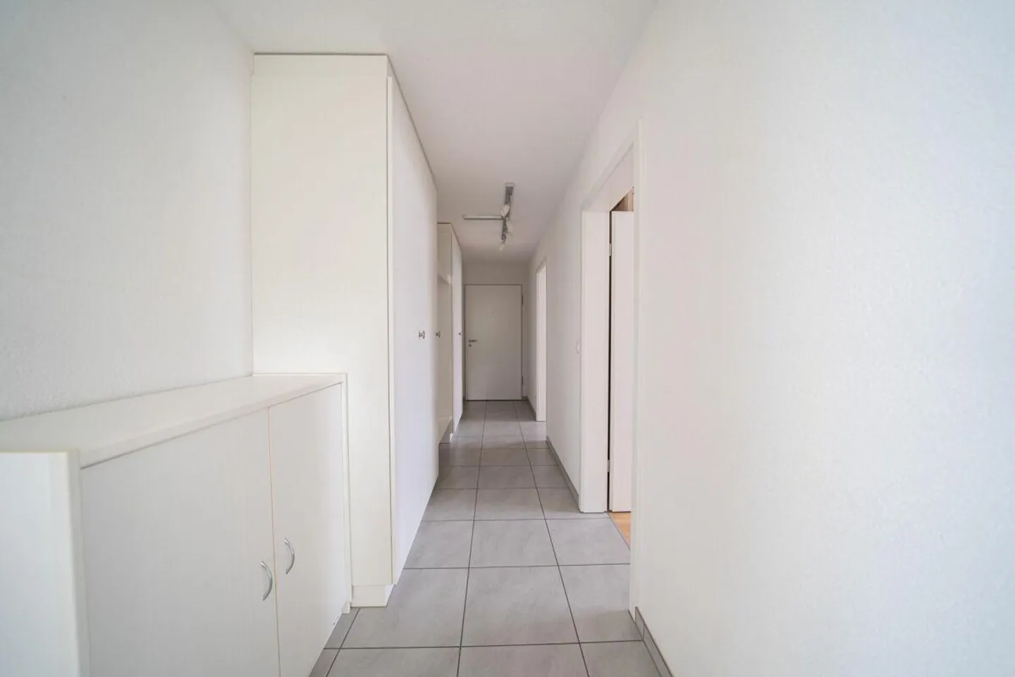 Living with a view of greenery - Well-maintained 4.5-room apartment in Kaisten AG - Photo 11 of 13