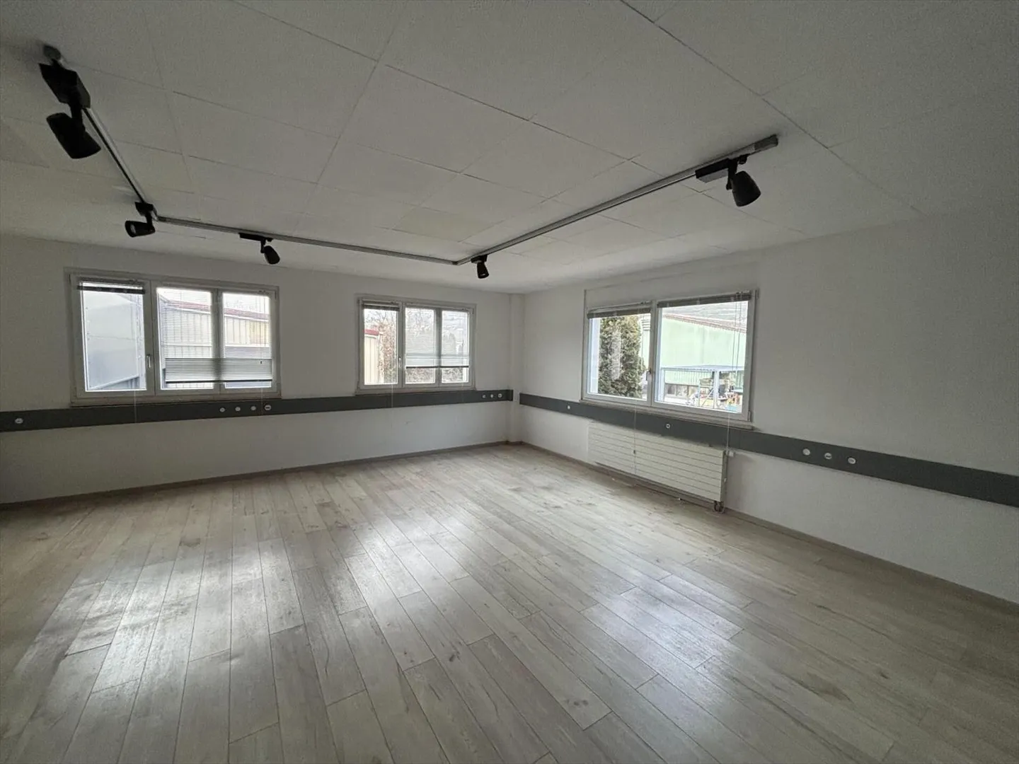 Workshop - Photo 5 of 5