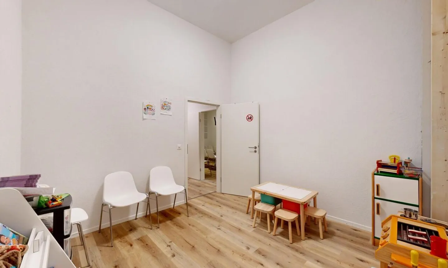 Income-generating building with 3 commercial spaces in Monthey - Photo 7 of 11