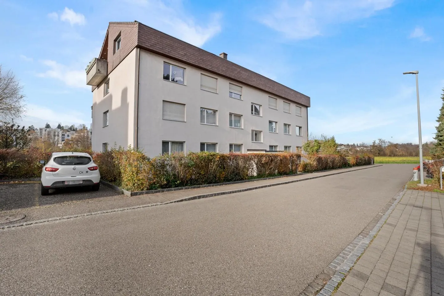 Renovierte 2-Zimmerwohnung mit Balkon an zentraler Lage - Photo 1 of 12